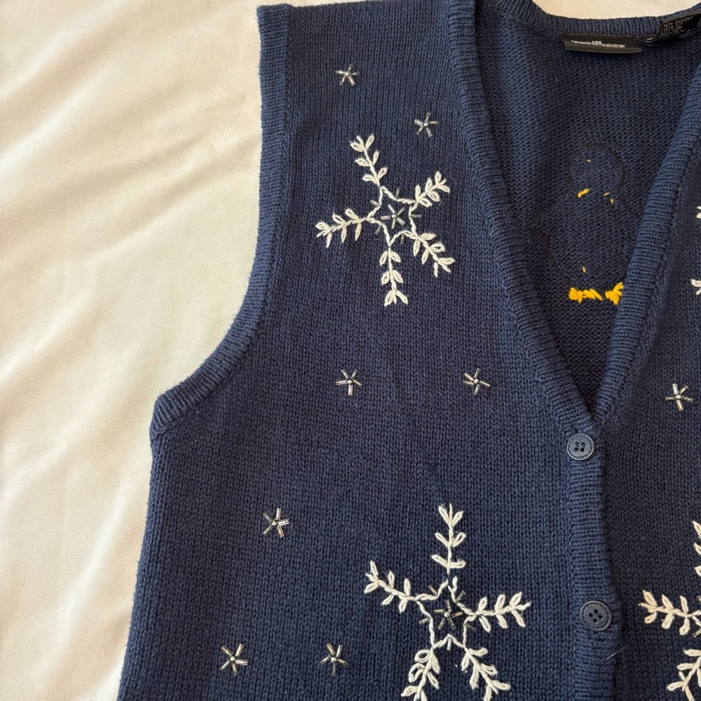 Vintage Navy Blue Penguin Embroidered Sweater Vest Size Large - Picture 10 of 11